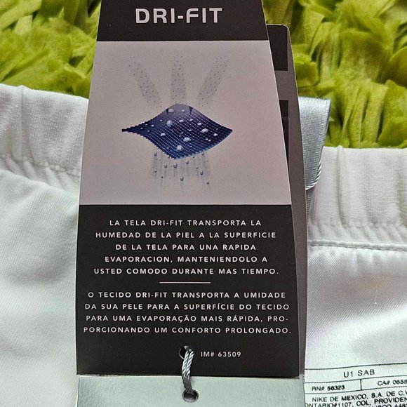 NWT Women’s White Nike Dri-Fit Skorts Size XL - Picture 15 of 16